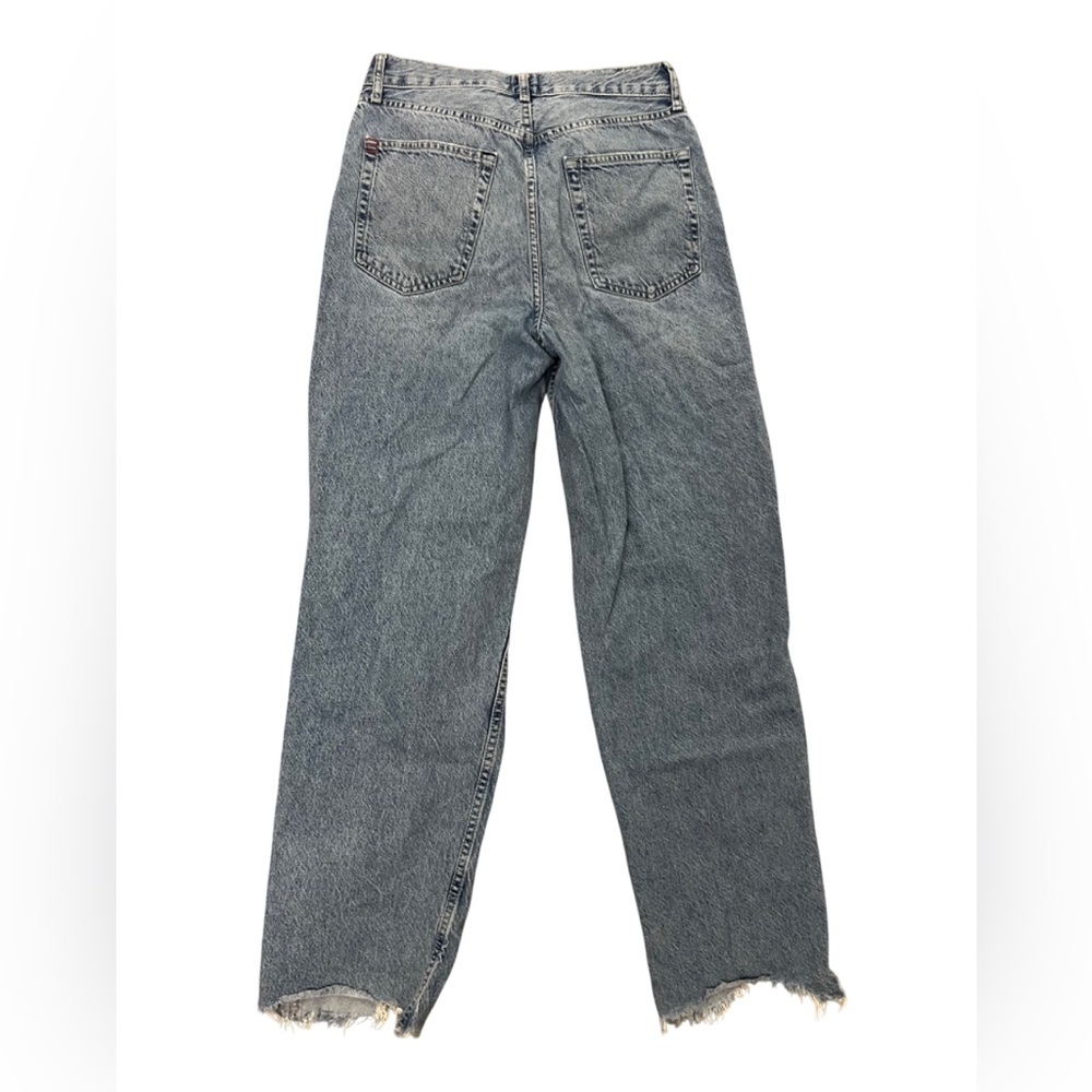 BDG Ripped Mom Jeanss - Picture 6 of 6